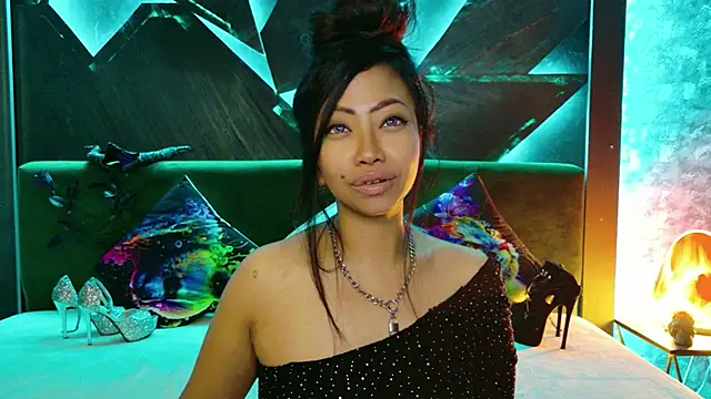 ElyaQuinn online show from May 25, 2026, 8:31 am