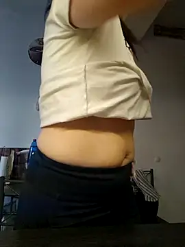 Snapshot of milflovelyxxx chatting on May 31, 2026, 1:29 pm milflovelyxxx online show from May 31, 2026, 1:29 pm