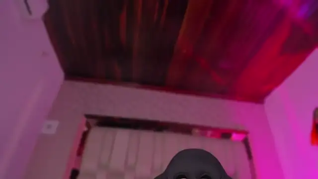 Emmily Savage online show from November 23, 2025, 11:10 am