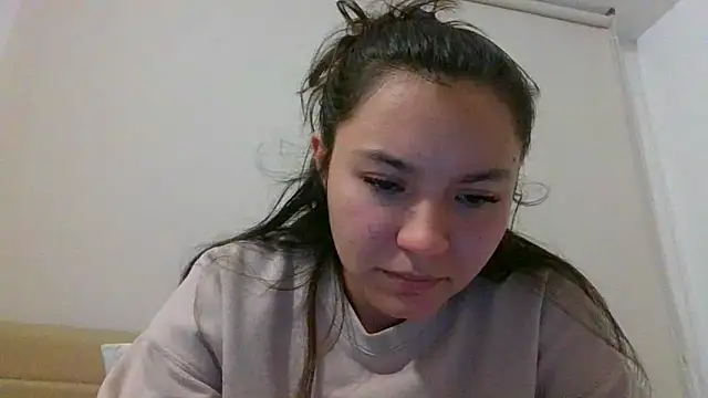  andygirl online show from May 19, 2026, 1:56 am