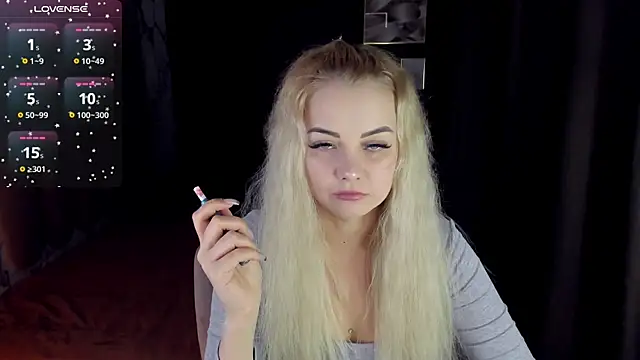 StephanieSweety online show from December 17, 2025, 5:19 pm