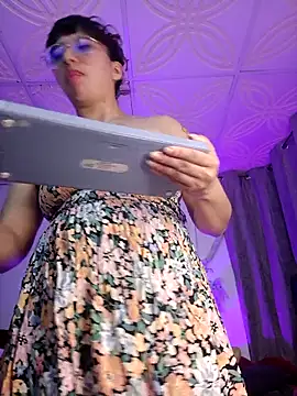 Piafisher1 online show from September 30, 2025, 1:10 am