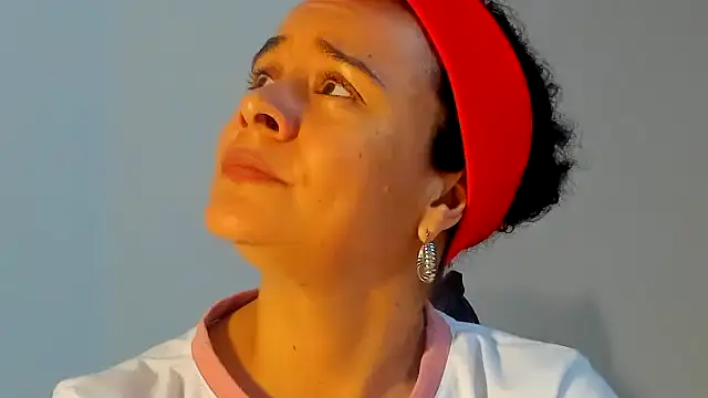 Snapshot of Sami_Hotie1 chatting on October 1, 2025, 11:33 pm Sami Hotie1 online show from October 1, 2025, 11:33 pm