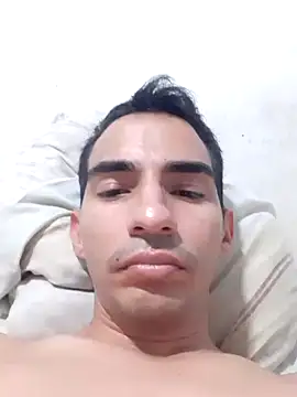 Snapshot of manuel202332 chatting on December 11, 2024, 4:07 am manuel202332 online show from December 11, 2024, 4:07 am