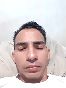 Snapshot of manuel202332 chatting on December 25, 2024, 4:12 am manuel202332 online show from December 25, 2024, 4:12 am