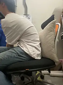 wSilEliaXm online show from February 11, 2026, 8:52 am