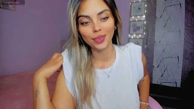 Snapshot of Gabby_prieto chatting on June 18, 2026, 4:13 am Gabby prieto online show from June 18, 2026, 4:13 am