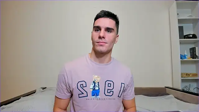 Snapshot of sam_huston chatting on December 18, 2024, 5:52 pm sam huston online show from December 18, 2024, 5:52 pm