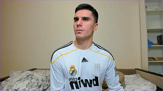 Snapshot of sam_huston chatting on December 25, 2024, 12:16 am sam huston online show from December 25, 2024, 12:16 am