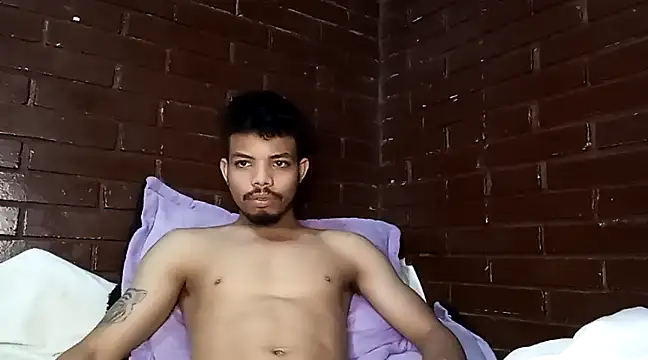 danidiazto2023 online show from January 24, 2025, 9:47 pm