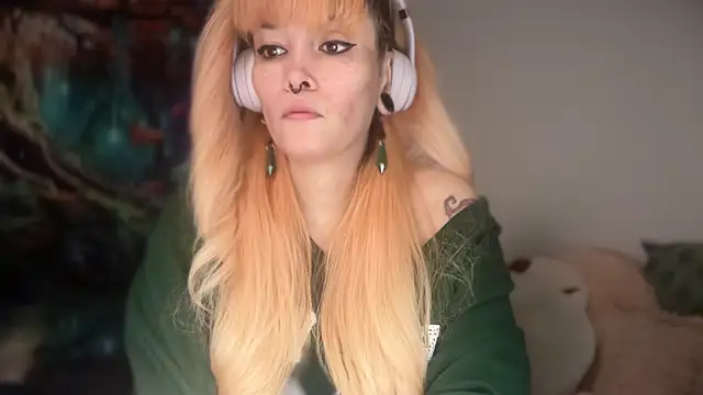 Snapshot of FRRANNKIE chatting on March 2, 2026, 7:54 pm FRRANNKIE online show from March 2, 2026, 7:54 pm