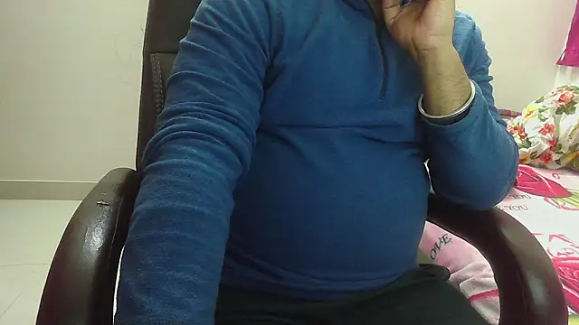 rentarob online show from February 18, 2025, 4:26 pm