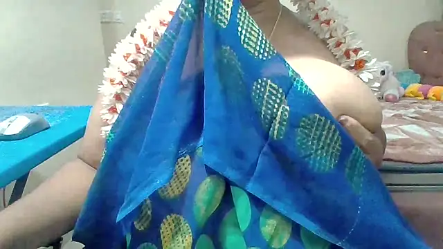 Snapshot of archanatelugu9 chatting on May 8, 2026, 4:45 pm archanatelugu9 online show from May 8, 2026, 4:45 pm