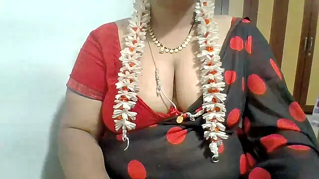 Snapshot of archanatelugu9 chatting on July 9, 2026, 6:23 pm archanatelugu9 online show from July 9, 2026, 6:23 pm