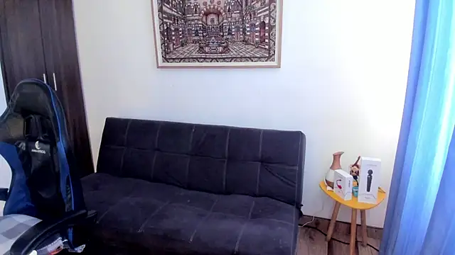 Ivette Shaira online show from April 15, 2026, 2:24 pm