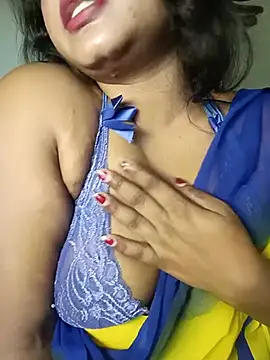 Hotlisa online show from May 27, 2026, 4:31 am