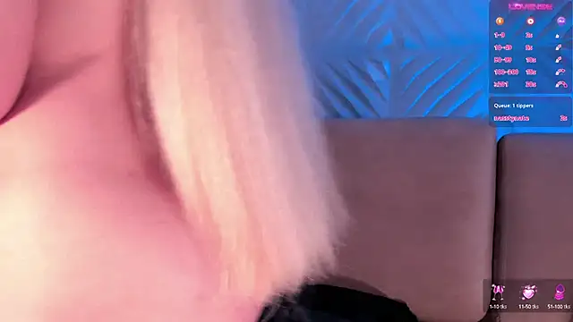 SophiePalmer online show from February 26, 2025, 11:59 pm