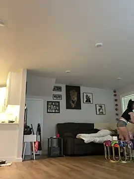 Snapshot of DominiqueX0 chatting on September 9, 2025, 2:05 pm DominiqueX0 online show from September 9, 2025, 2:05 pm