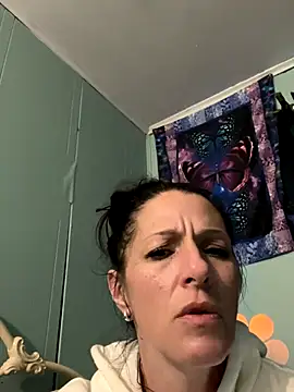 Snapshot of DominiqueX0 chatting on October 31, 2025, 5:19 am DominiqueX0 online show from October 31, 2025, 5:19 am