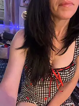 Snapshot of DominiqueX0 chatting on June 3, 2026, 5:51 pm DominiqueX0 online show from June 3, 2026, 5:51 pm