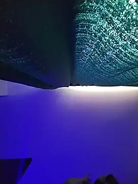 LissaThompsom online show from February 2, 2026, 1:32 pm