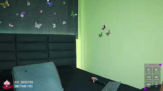 kathieandpovcock1 online show from February 20, 2025, 4:03 pm