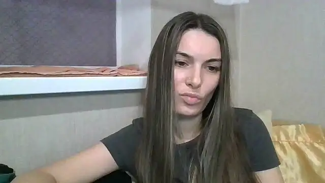 Snapshot of Carol-Rose chatting on February 7, 2025, 8:53 pm Carol-Rose online show from February 7, 2025, 8:53 pm