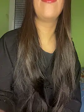Snapshot of Mayacrayzi chatting on June 9, 2026, 8:26 am Mayacrayzi online show from June 9, 2026, 8:26 am