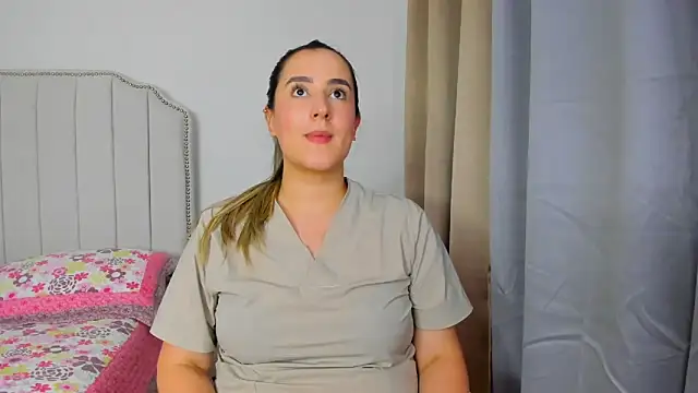 Hanna86 online show from April 8, 2026, 1:05 am