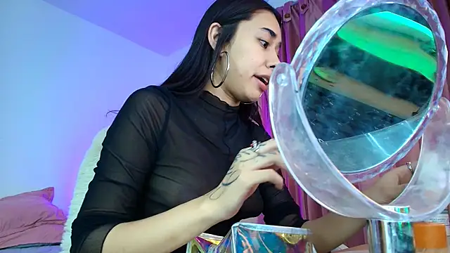 Snapshot of AmyOlimpo chatting on June 11, 2026, 12:32 am AmyOlimpo online show from June 11, 2026, 12:32 am