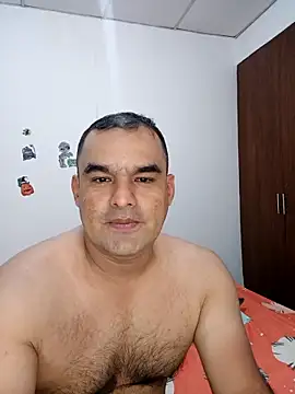 Snapshot of Angeelus2 chatting on May 1, 2026, 4:33 pm Angeelus2 online show from May 1, 2026, 4:33 pm
