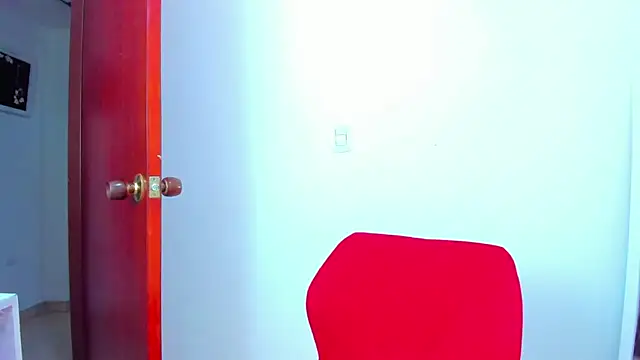 Tamarahryan online show from December 22, 2025, 11:40 am