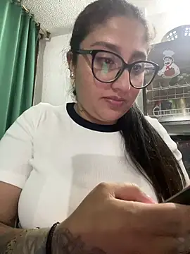Snapshot of croftsmila chatting on July 20, 2026, 12:14 am croftsmila online show from July 20, 2026, 12:14 am