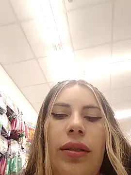 Misscata1106 online show from April 15, 2026, 6:04 pm