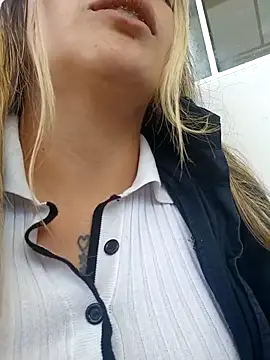 Misscata1106 online show from April 21, 2026, 6:55 pm