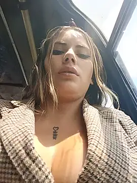 Misscata1106 online show from July 17, 2026, 5:18 pm
