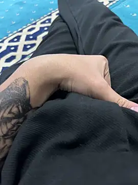 Aden P2 online show from November 27, 2025, 10:45 pm