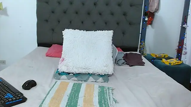 Snapshot of hannapasion chatting on December 9, 2024, 2:24 am hannapasion online show from December 9, 2024, 2:24 am