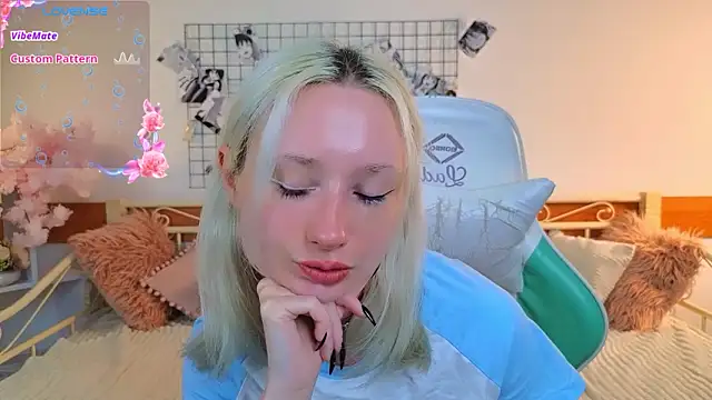 Katia Kim online show from March 24, 2026, 6:29 am