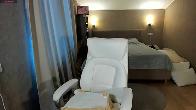 Your Wet Desire online show from April 5, 2026, 4:20 am