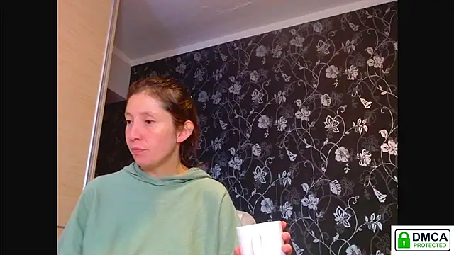 Sophi Cute online show from January 13, 2026, 12:32 pm