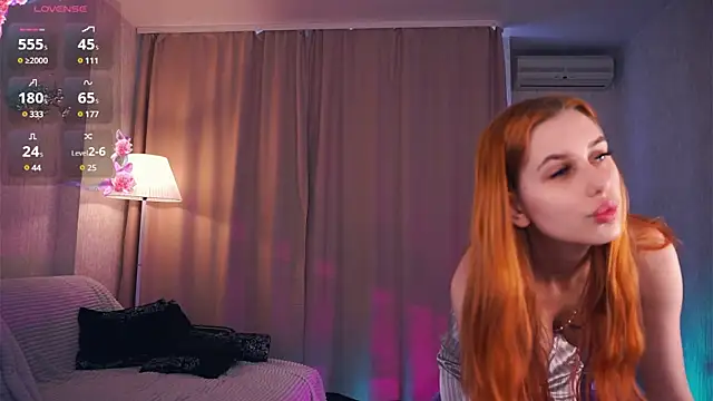 Snapshot of SofyBruno chatting on March 6, 2025, 5:24 am SofyBruno online show from March 6, 2025, 5:24 am