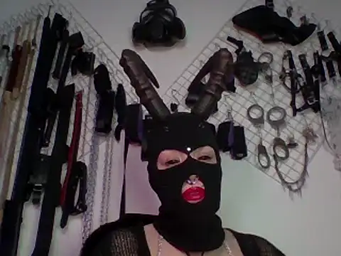 FeticheMacabre online show from January 5, 2025, 3:43 am