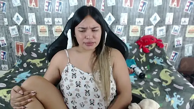 SaraCrow online show from February 5, 2025, 8:21 am