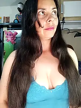 Snapshot of johannatb chatting on January 10, 2025, 1:32 am johannatb online show from January 10, 2025, 1:32 am