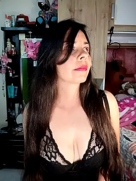 Snapshot of johannatb chatting on January 7, 2026, 10:01 pm johannatb online show from January 7, 2026, 10:01 pm