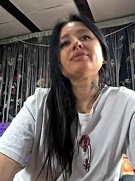 Snapshot of KikiXRed chatting on April 23, 2026, 9:19 am KikiXRed online show from April 23, 2026, 9:19 am
