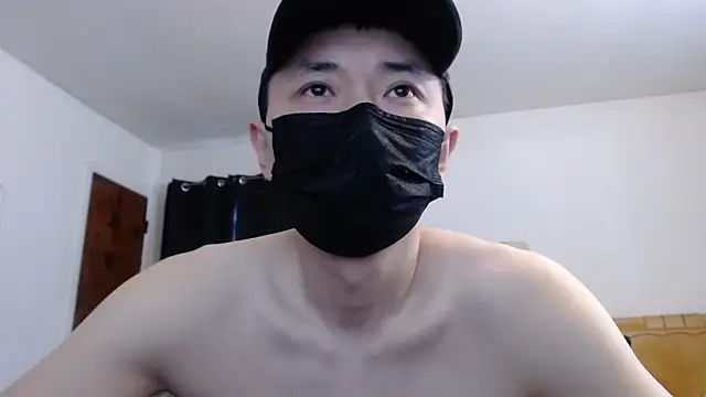 twbobo00715 online show from March 30, 2026, 3:57 pm