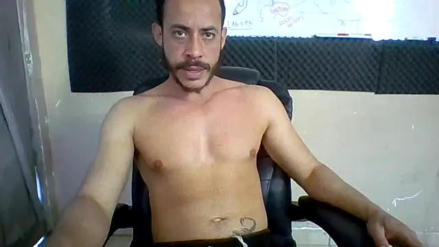 MachoScorpionCaralho online show from September 11, 2025, 12:49 pm