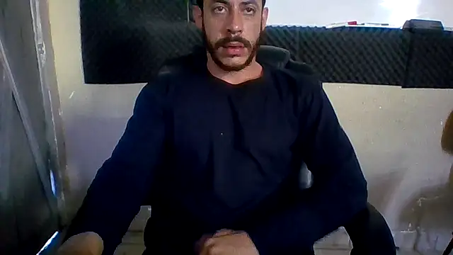 MachoScorpionCaralho online show from September 18, 2025, 11:12 am